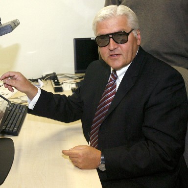 steinmeier_quadratisch_bg2